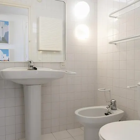 Uhc Piscis Apartment